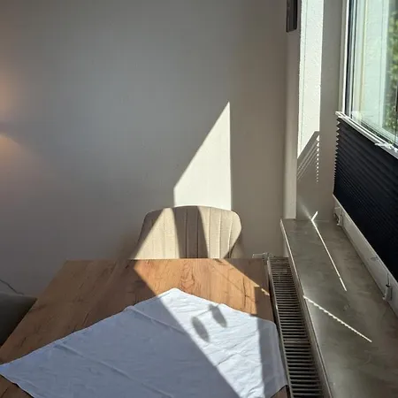 - Heinrich Der Loewe - Center - Keybox - 3 Persons